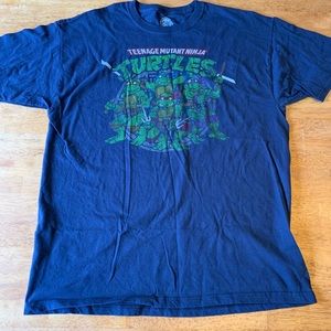 Teenage mutant ninja turtles shirt size L